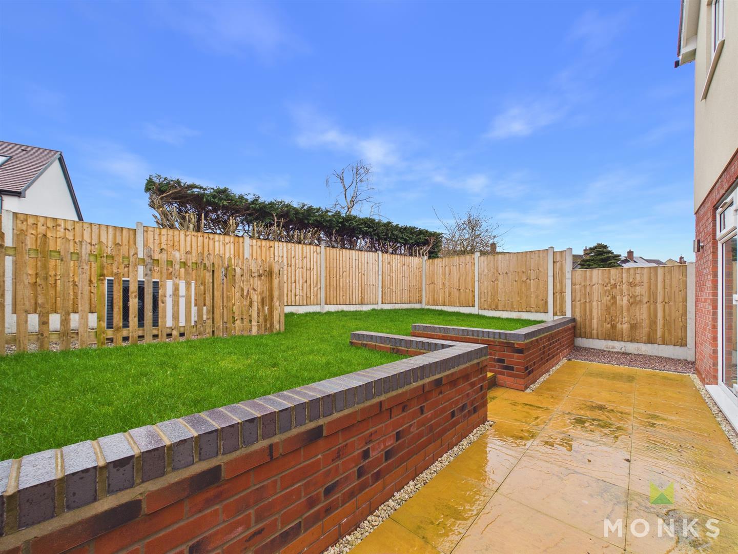 17 Queensway, Shrewsbury, SY4 1BD For Sale